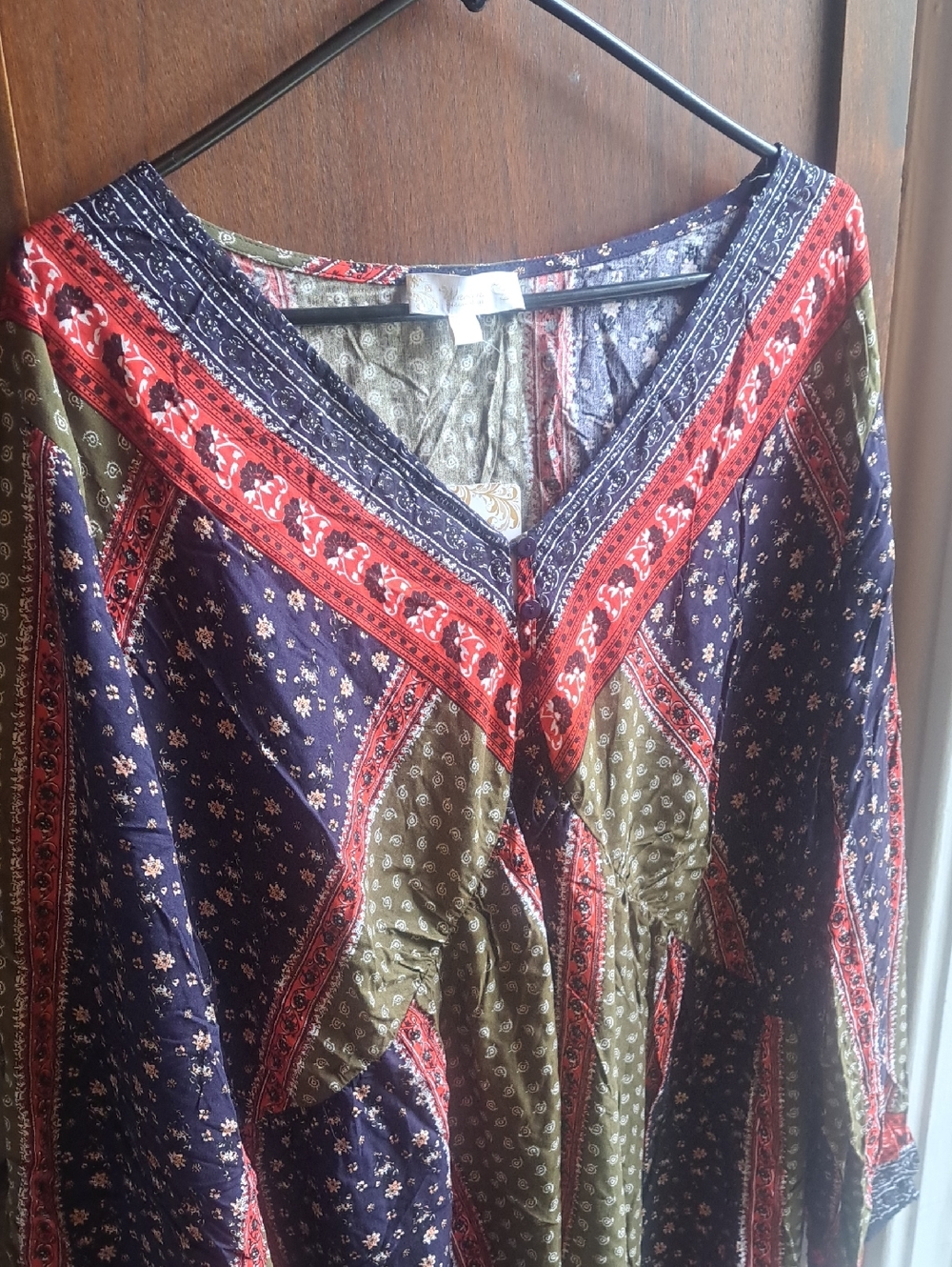 Suzanne Betro Woman's Size 3X  Olive, Navy & Red Boho V-Neck Tunic - Picture 4 of 6